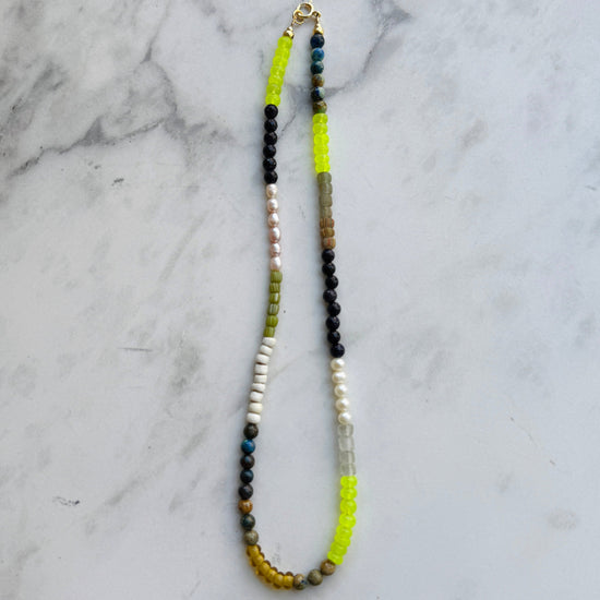 Stone Cache Gemstone Necklace "Neon Trade Beads"