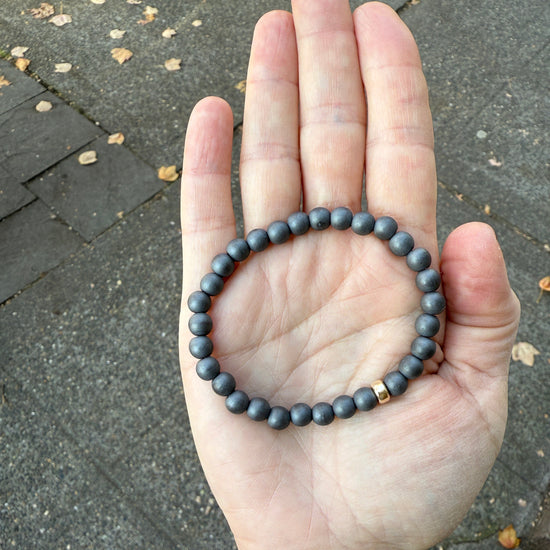 Stone Cache Mini Gemstone Bracelet "Matte Hematite"