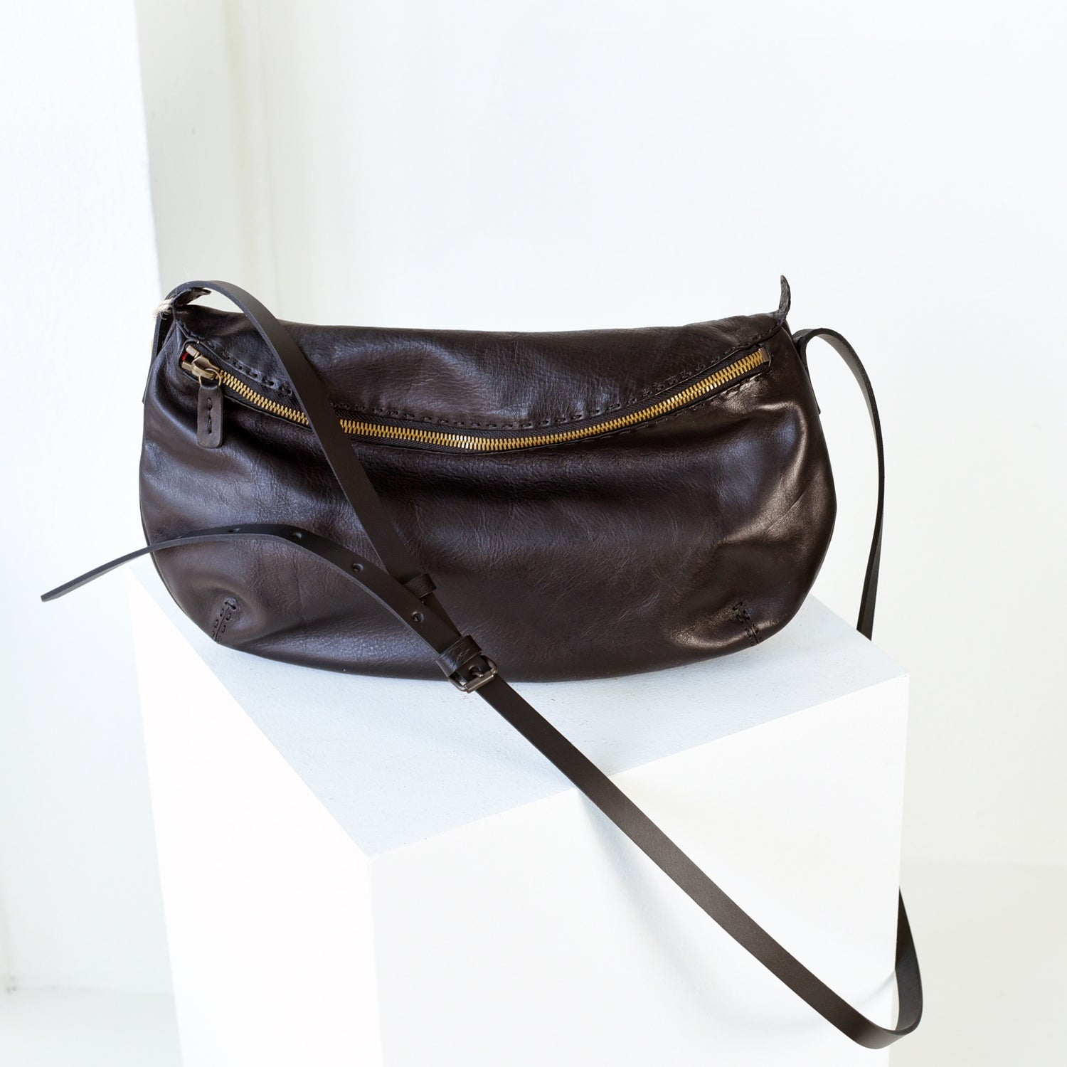 Mano Small Crossbody Bag