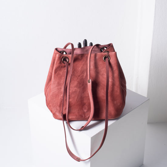 Shoto Lucy Drawstring Bag (rosey terra cotta)